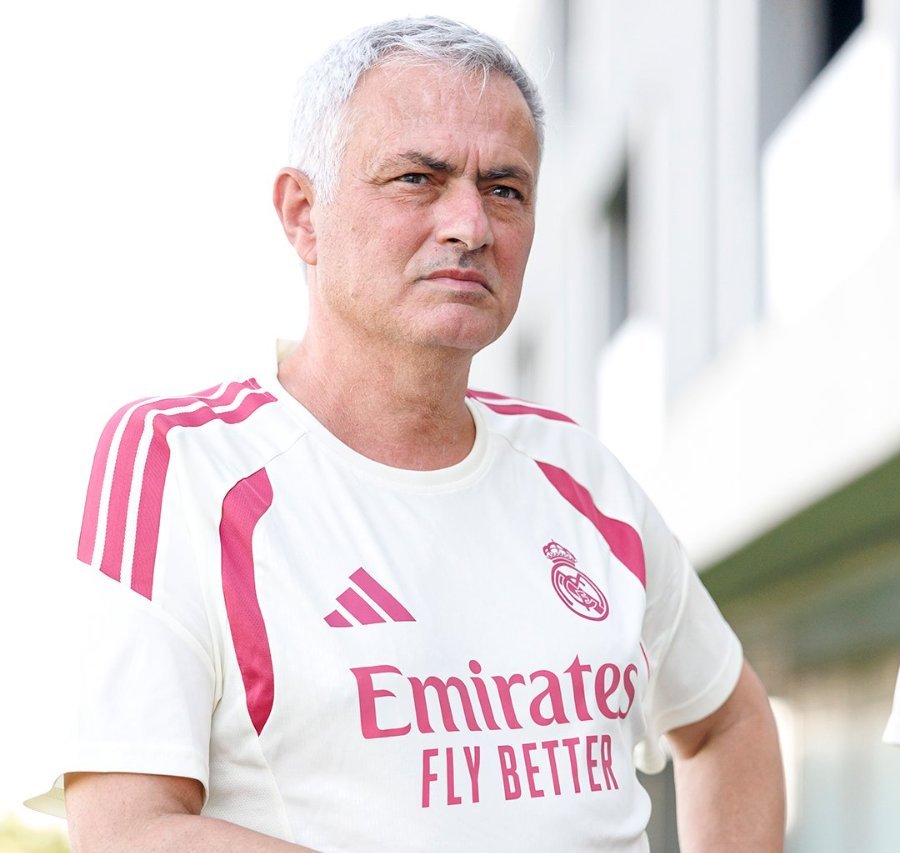 مورينيو يُشعل ريال مدريد.. كامافينجا للبيع بـ80 مليون يورو ومدرب الحراس أول الضحايا