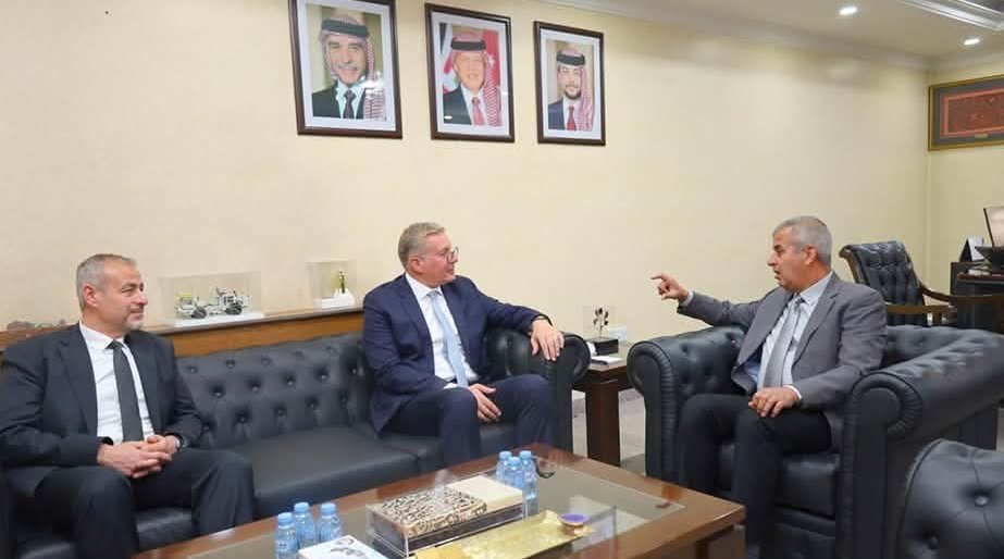 البترول شركتان مصريه بصدد التعاقد لتنفيذ مشروعات توصيل الغاز الطبيعي الي مدينتي معان والموقر بالأردن