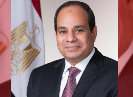 الرئيس السيسي يصل إلى الدوحة في مستهل زيارة رسمية إلى دولة قطر