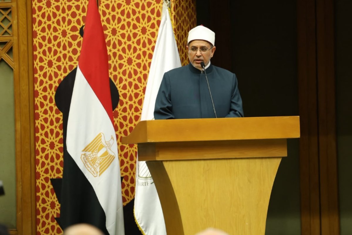 رئيس جامعة الأزهر: اختيار سيبويه شخصيةً للموسم الثاني من «رواد العربية» تقديرٌ لإسهاماته الخالدة في تأسيس علم النحو