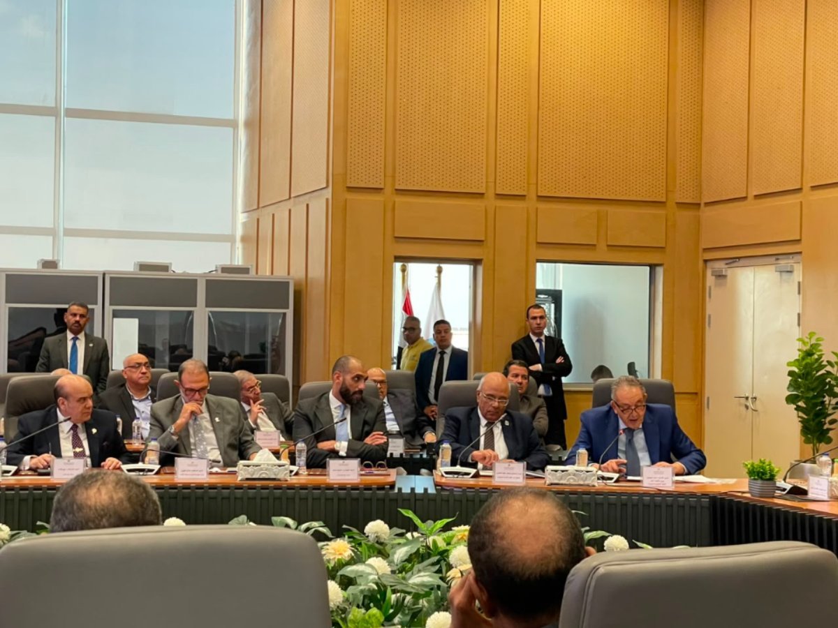وكيل محلية النواب: توحيد رسوم تراخيص المحال في شباك واحد يعزز الثقة ويشجع الاقتصاد غير الرسمي على الانضمام