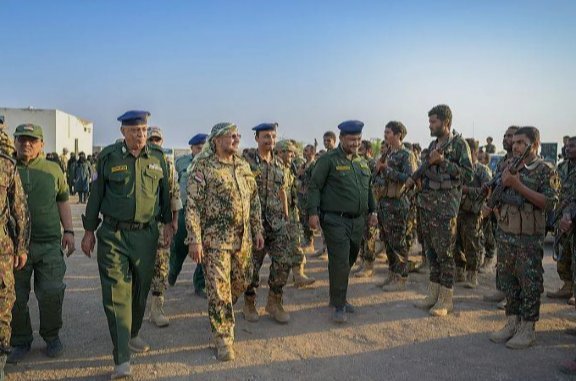 «القوات اليمنية» توثق تنفيذ ضربات جوية طالت ثكنات الحوثيين في خطوة «لإنها الانقلاب»