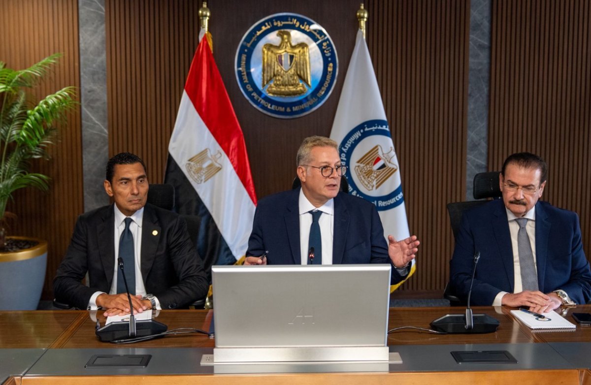وزيرا الرياضة والبترول يجتمعان مع رؤساء أندية بتروجيت وإنبي وأبو قير للأسمدة وبترول أسيوط