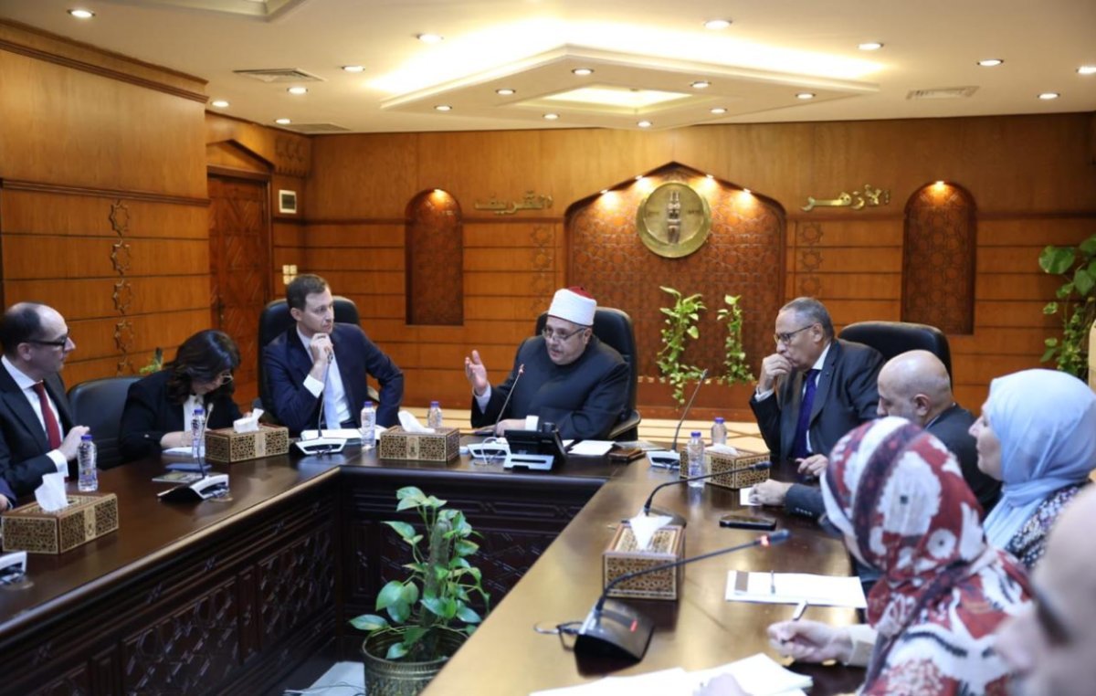وكيل الأزهر الشريف.. يستقبل وفدًا برلمانيًّا نمساويًّا لبحث التعاون المشترك.. ويؤكد الأزهر منفتح على التواصل والحوار مع مختلف المؤسسات