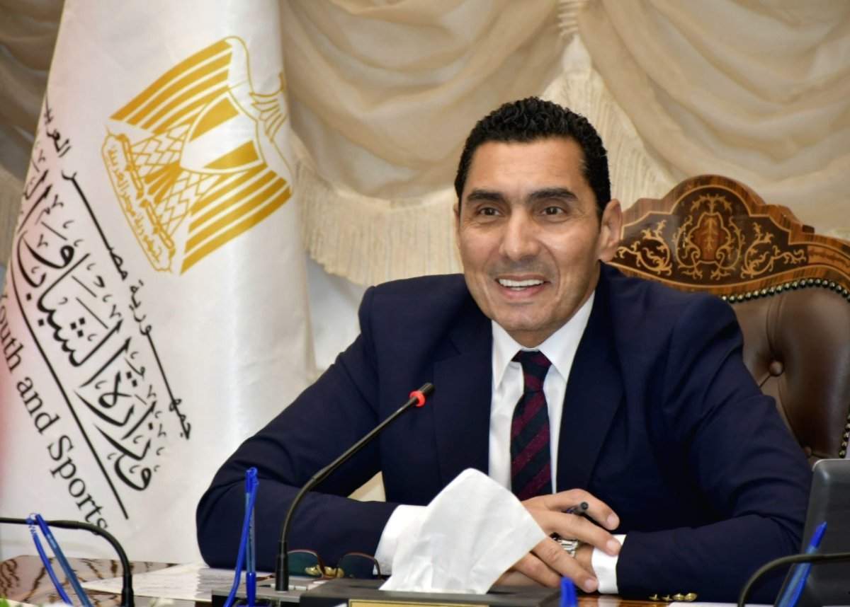 جوهر نبيل يصدر قرارا بحل مجالس إدارات 6 مراكز شباب لعدم الالتزام باللوائح وتعطيل الخدمات والأنشطة