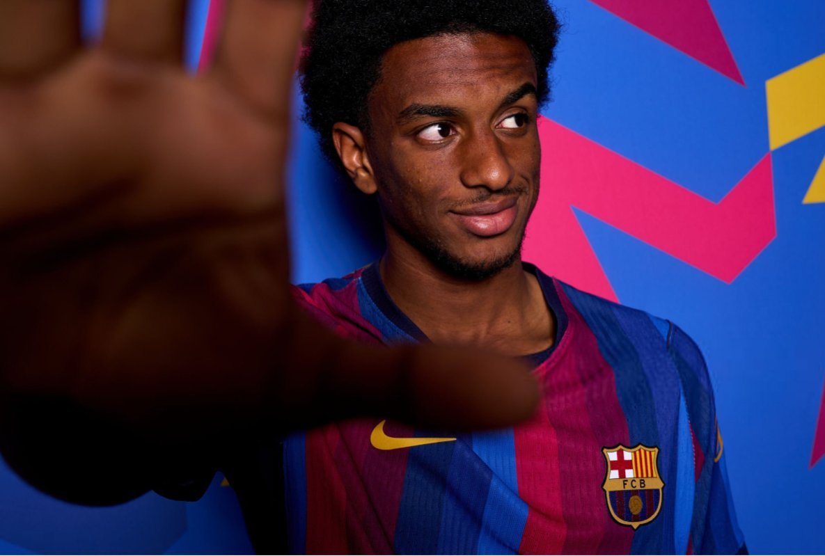 بالدي يواجه خطر الرحيل عن برشلونة.. ليفربول يراقب موقفه