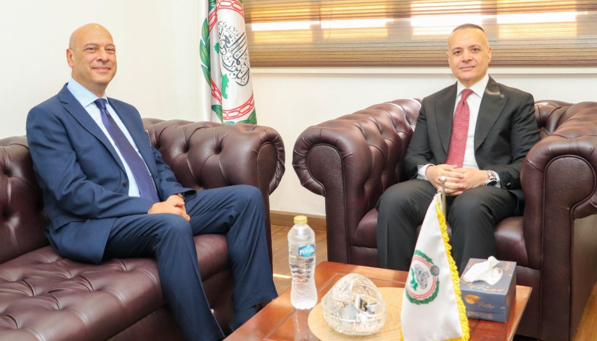 الأمين العام للبرلمان العربي يلتقي مساعد وزير الخارجية المصرية للشؤون البرلمانية