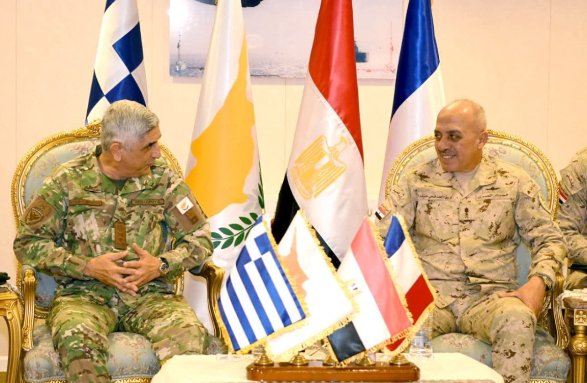 تنفيذ المرحلة الرئيسية للتدريب المشترك (ميدوزا - 15) بدولة اليونان بحضور الفريق أحمد خليفة رئيس أركان حرب القوات المسلحة