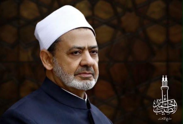 الدكتور أحمد الطيب شيخ الأزهر يعزّي مهاتير محمد في وفاة زوجته