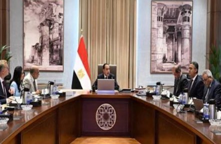 «استعدادات مكثفة لمنتدى مصر 2026».. مدبولي يبحث الاستثمار المنتج والصناعة التنافسية وفرص العمل المستدامة للفترة المقبلة