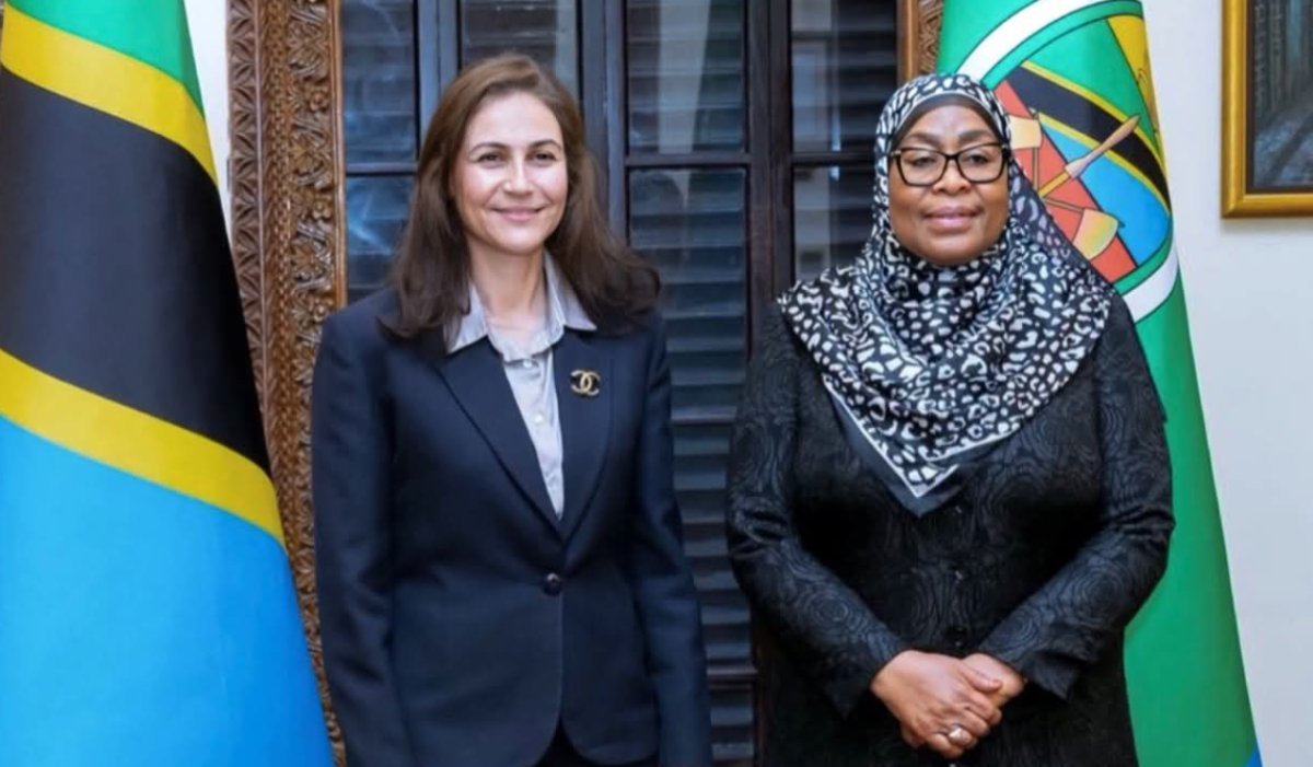 السفيرة المصرية تقدم أوراق اعتمادها لرئيسة جمهورية تنزانيا المتحدة