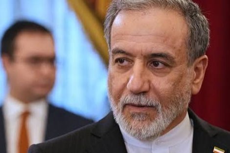 عراقجي يتهم واشنطن وتل أبيب بتأجيج التوتر في مضيق هرمز