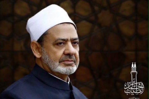 شيخ الأزهر ينعى التلميذ أحمد خالد غنيم: قلوبنا يعتصرها الألم وندعو الله أن يربط على قلوب والديه