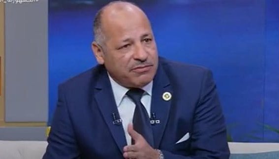 اللواء عادل العمدة لـ«خمسة سياسة»: رسائل الرئيس «السيسي» ترسم ملامح إعداد قيادات جديدة وتحمي مؤسسات الدولة