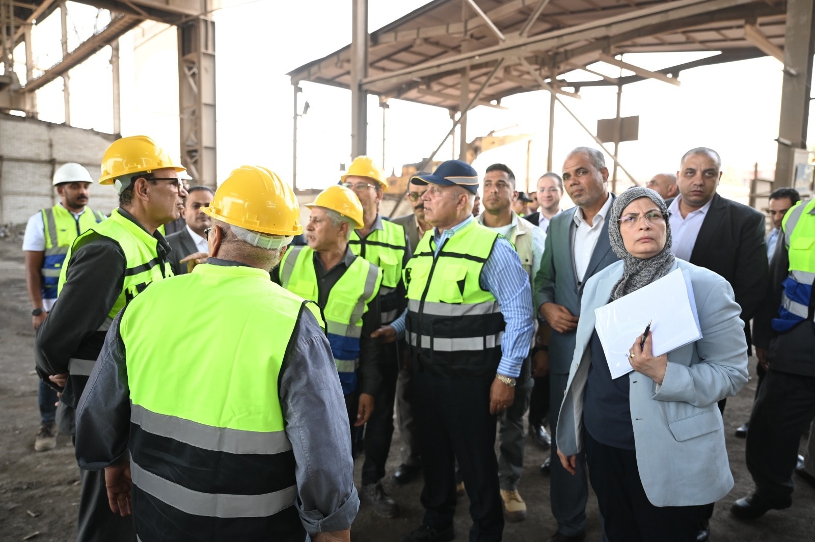 كامل الوزير: إعادة تشغيل المصانع المتوقفة أولوية لدعم الصناعة الوطنية وحماية حقوق العمال