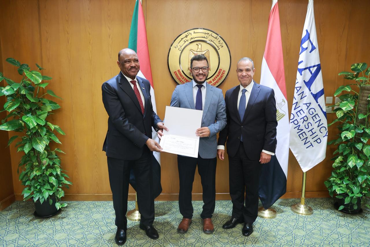 الصحة: وزير الخارجية يكرم الفريق الطبي المصري الموفد إلى السودان تقديرًا لجهودهم الطبية والإنسانية