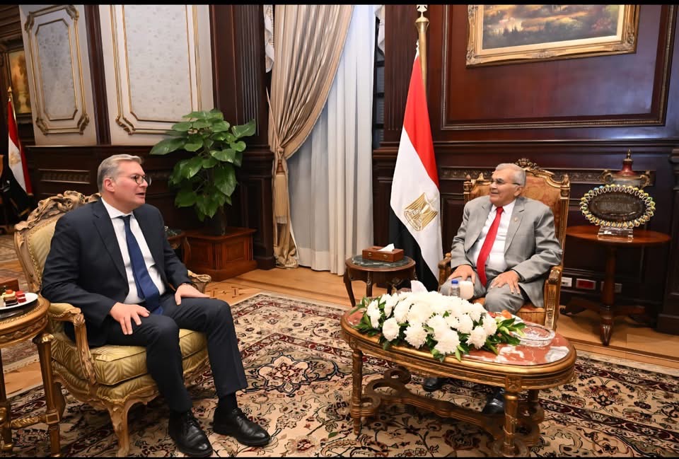 «رئيس الشيوخ يستقبل وزير البترول.. نحو تعزيز التنسيق بين التشريع والطاقة