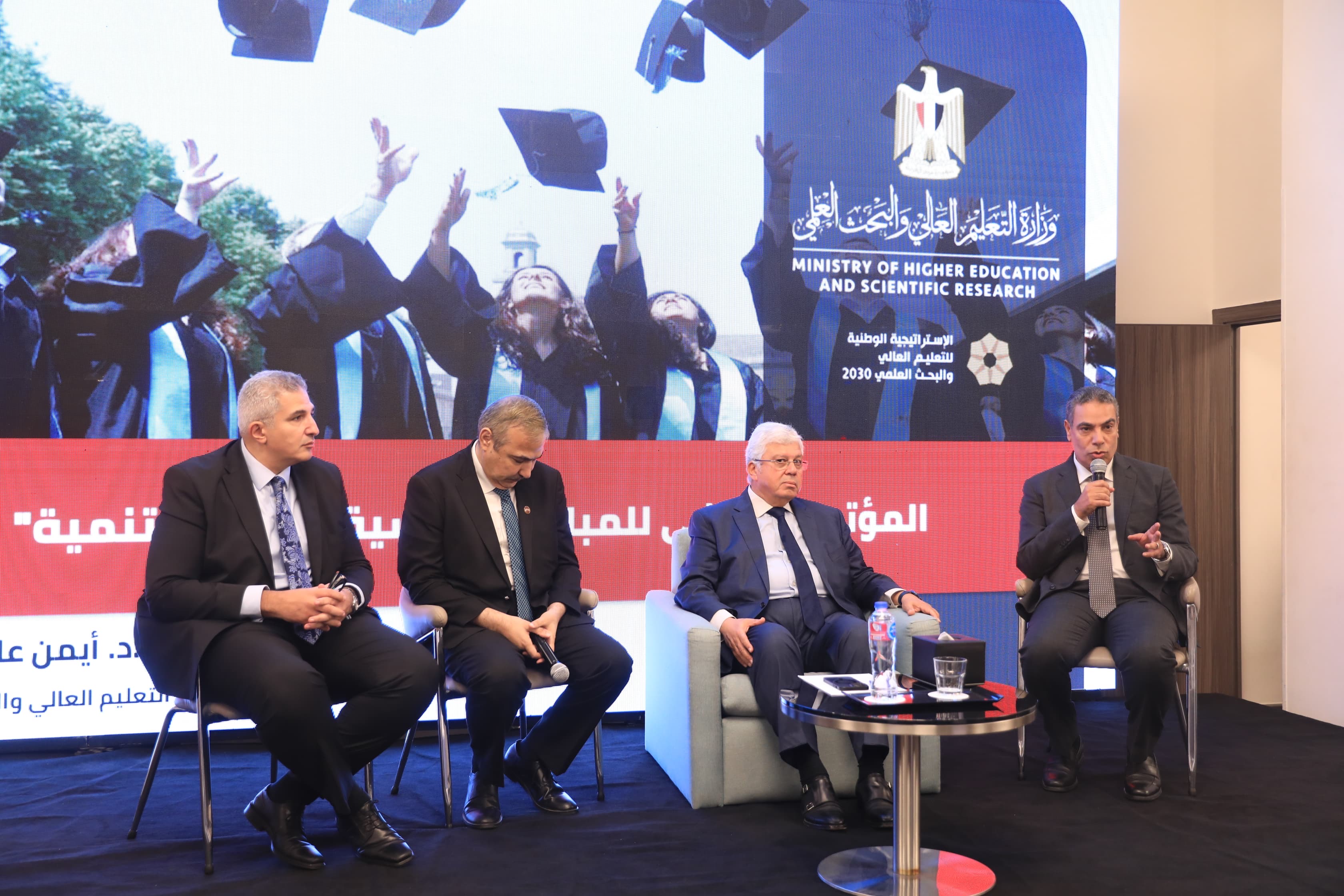 وزير التعليم العالي يشكر الرئيس على دعمه لمبادرة " تحالف وتنمية "