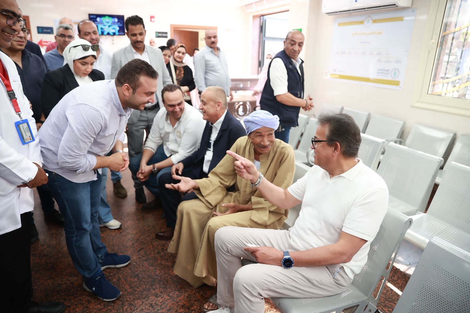 نائب رئيس مجلس الوزراء وزير الصحة يرافقه محافظ الأقصر يتفقدان عدد من المنشآت الطبية بالمحافظة