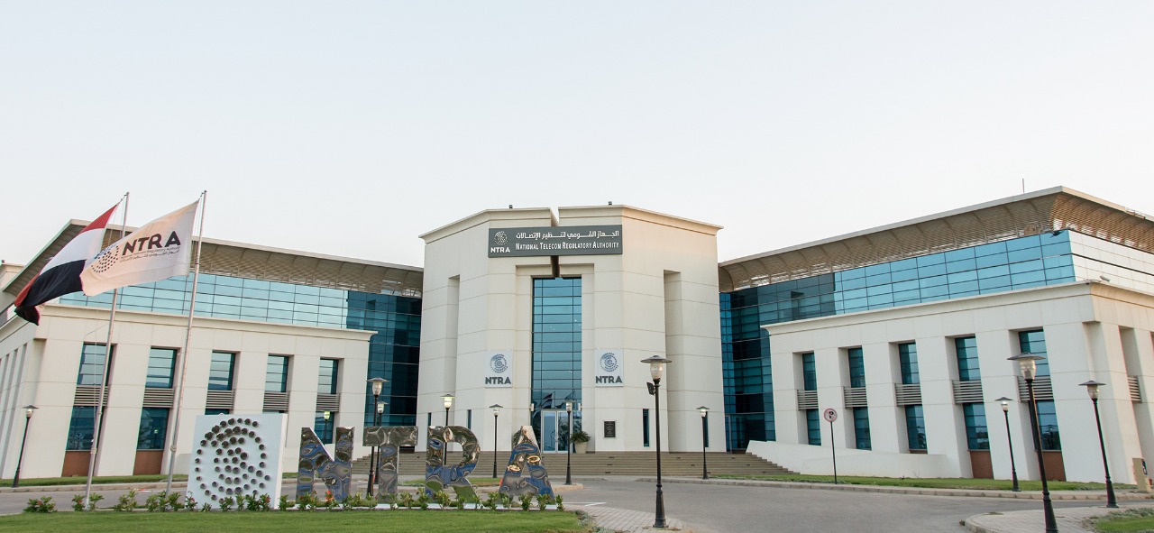 الجهاز القومي لتنظيم الاتصالات يُقر تعويضات إضافية لعملاء الإنترنت