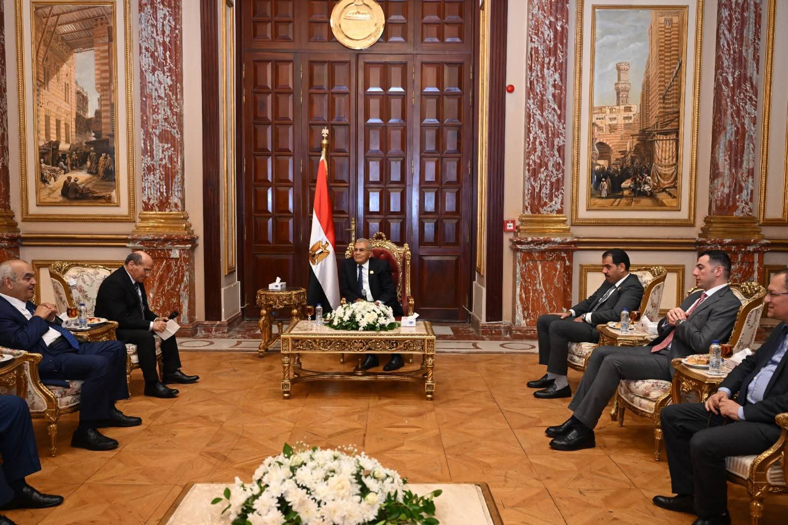 رئيس مجلس الشيوخ يستقبل وفدا من لجان فض المنازعات بوزارة العدل