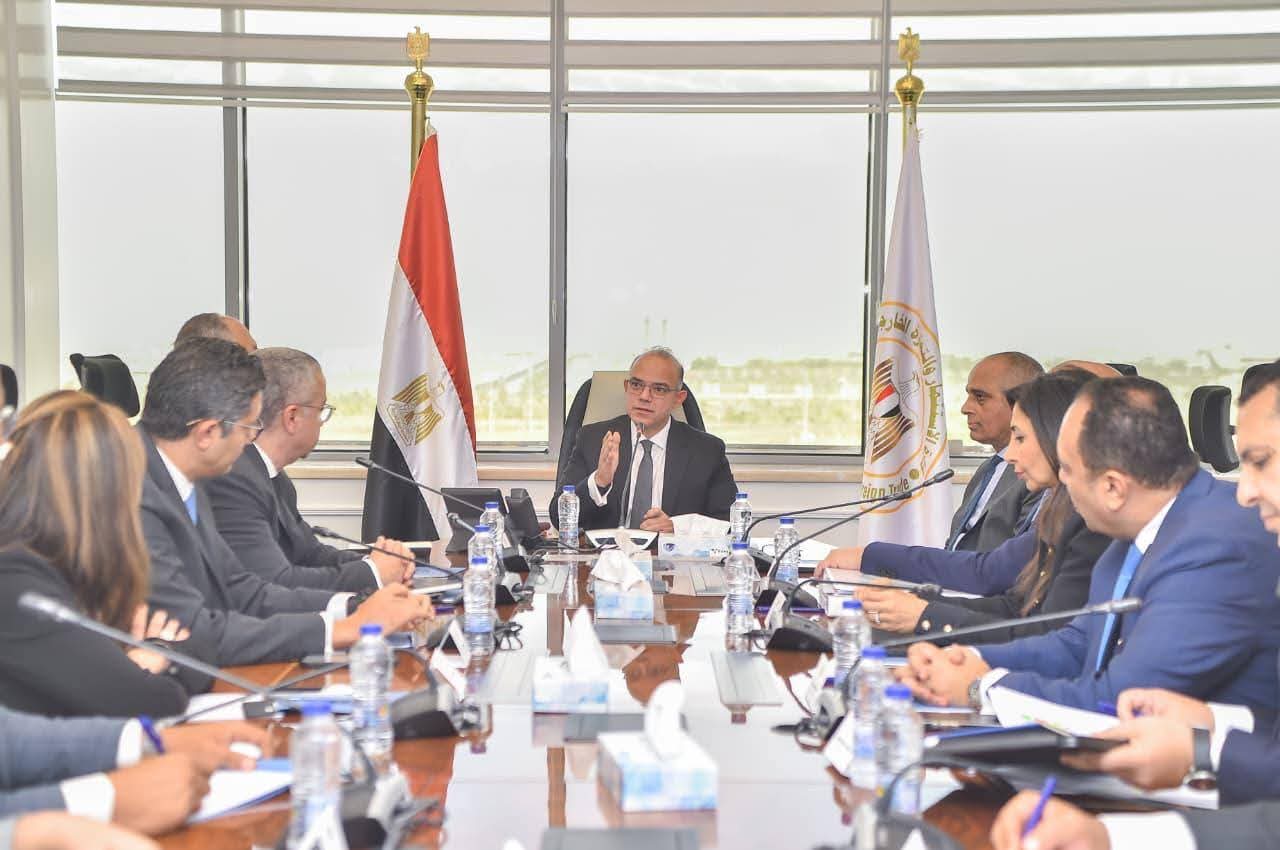 محمد فريد يعلن أولويات الاستثمار ويكلف القيادات بتسريع الإصلاحات وجذب المستثمرين وتعزيز التنافسية
