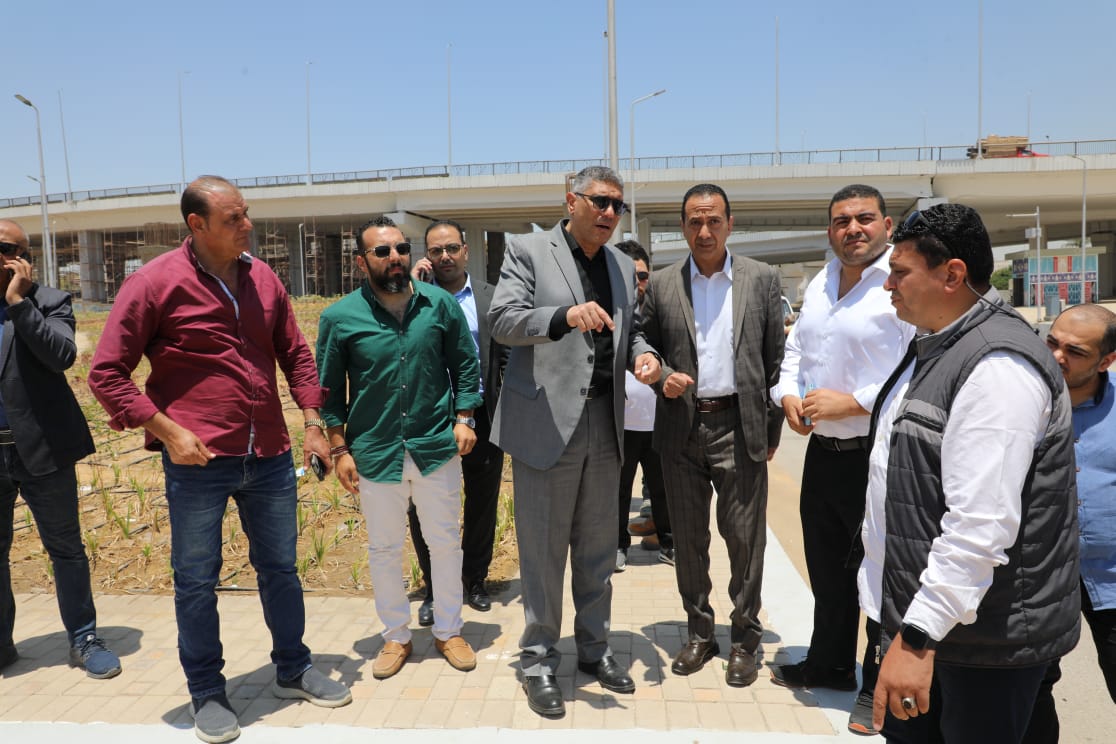 محافظ الجيزة يتابع الاستعدادات في محيط مطار سفنكس والطرق المؤدية الي المتحف المصري الكبير لاستقبال الزوار
