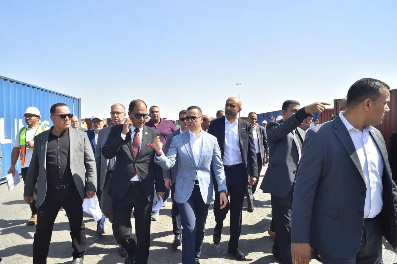 وزير الاستثمار يتفقد ميناء العين السخنة: هدفنا القضاء على البيروقراطية وتيسير حركة التجارة