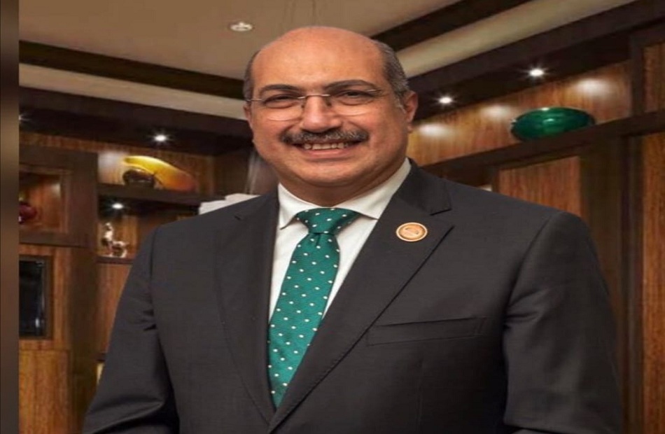 إيهاب وهبة يحذر من مخاطر تغيير جينات عقول الأطفال بسبب السوشيال ميديا