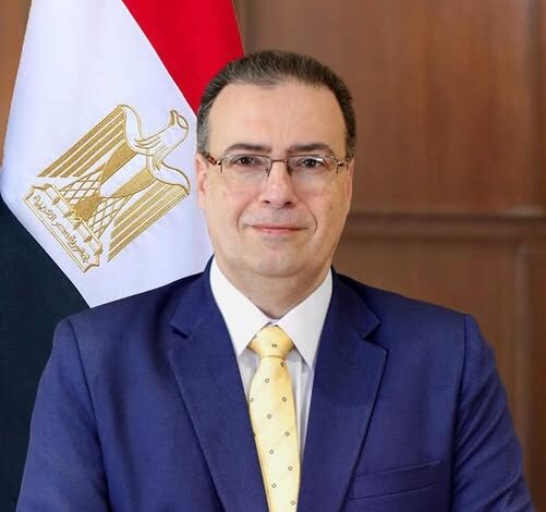 رئيس الجهاز المركزي للتنظيم والإدارة يصدر قرار ترقية الموظفين بالجهاز الإداري للدولة ويطبق اعتبارًا من يوليو 2025
