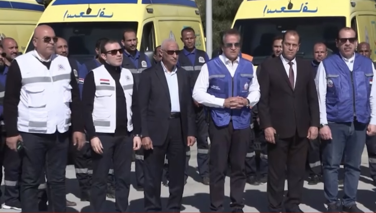 عاااااجل :وزير الصحة للمصابين الفلسطينيين: الرئيس السيسي أوفدنا خصيصًا لكم ونعدكم بتقديم كل الدعم