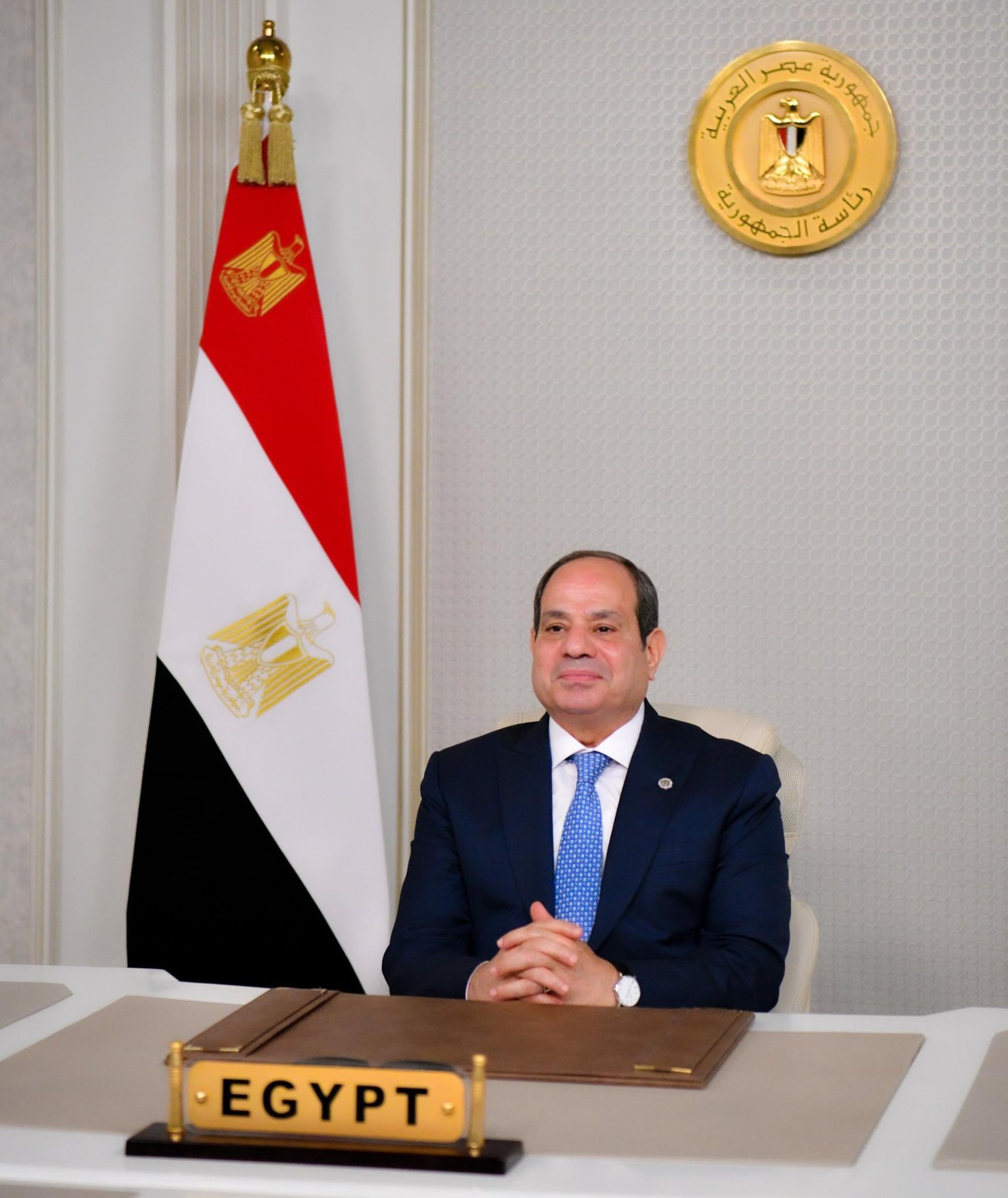 السيسي يوجّه بتطبيق أحدث النظم الذكية  بمطار القاهرة الدولي ورفع الطاقة الاستيعابية إلى 60 مليون راكب سنويًا