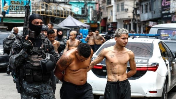 مقتل 64 شخصًا في أكبر عملية ضد عصابات المخدرات في ريو دي جانيرو بالبرازيل