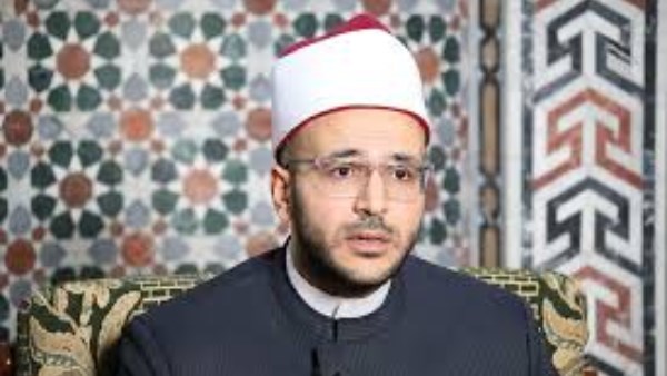 الإفتاء توضح شروط ستر العورة لصحة الصلاة وأهمية الأدب مع الله في اللباس