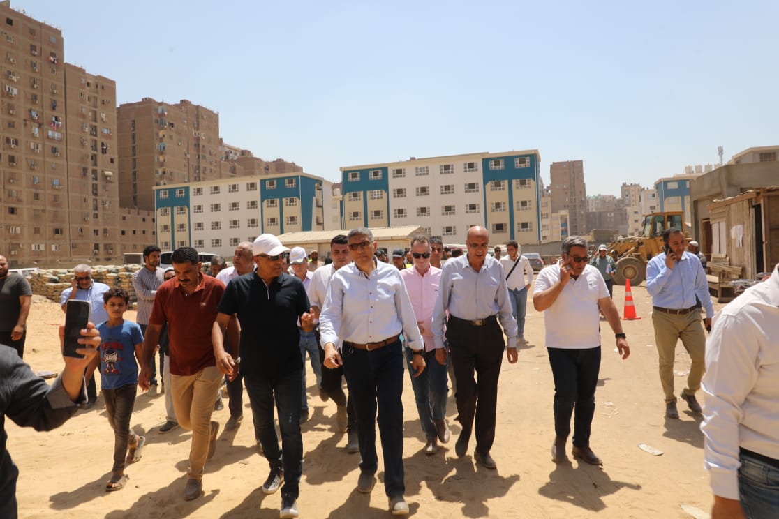 خطة تعليمية طموحة.. محافظ الجيزة يقف على نسب تنفيذ مجمع مدارس بولاق الدكرور