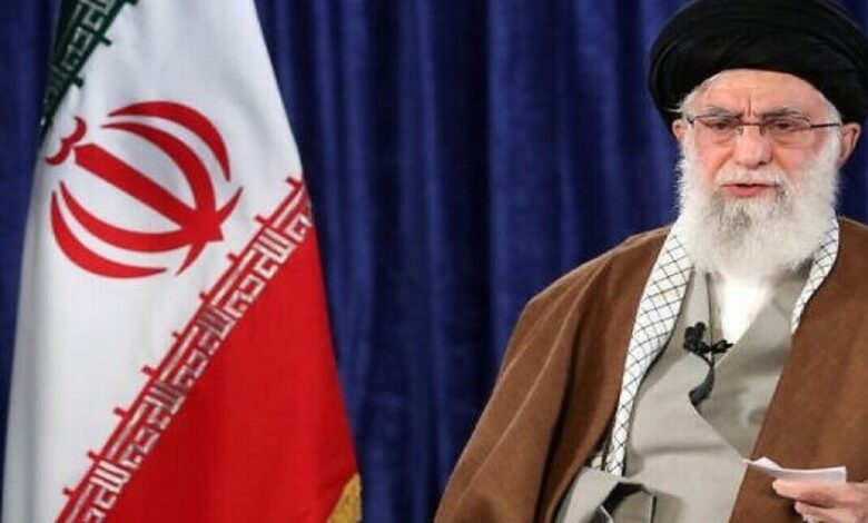 إيران تحدد شروطها للعودة إلى طاولة ترامب وتكشف رسائل أمريكية بشأن خامنئي