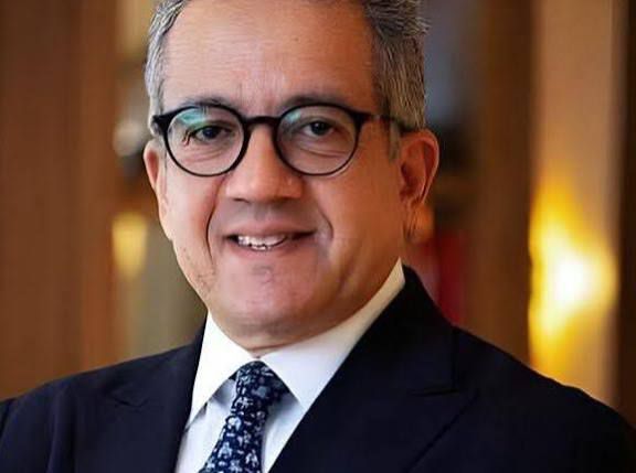 نائب رئيس مجلس الوزراء وزير الصحة يهنئ الدكتور خالد العناني بمناسبة توليه منصب مدير عام الـ«يونسكو»