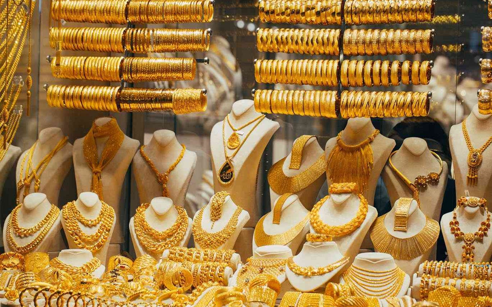بالأرقام.. آخر تحديث لـ سعر الذهب اليوم السبت.. ومفاجأة بشأن عيار 21
