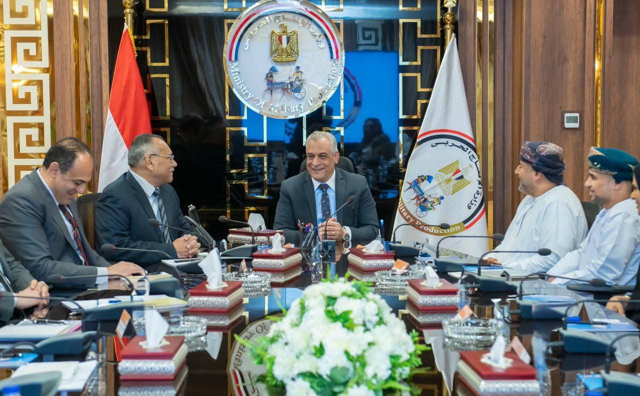 جمبلاط: شراكة مصرية عمانية في إدارة المخلفات