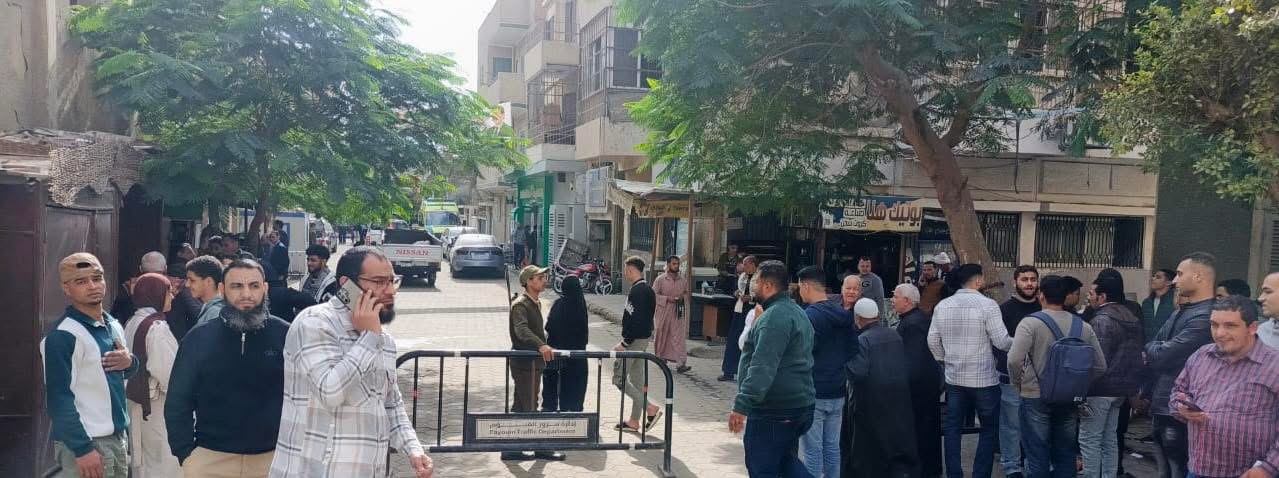 إقبال الناخبين بمركز شباب الساحة بالفيوم في اليوم الأول لانتخابات النواب بالدورات الملغاة