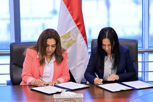 وزيرتا التضامن والتنمية المحلية توقعان بروتوكول تعاون بشأن مشروع “أيادي مصر”