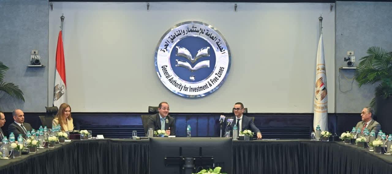الحكومة تعزز الحوار مع القطاع الخاص لتطوير بيئة الأعمال وتحسين موقع مصر في تقرير "جاهزية الأعمال"