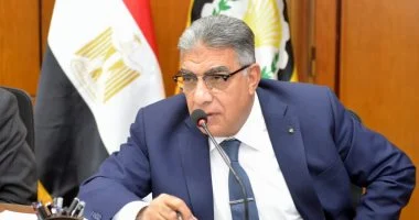 محافظ الدقهلية يتابع تنفيذ مشروعات الخطة الاستثمارية ويؤكد على جودة الخدمات ورفع كفاءة البنية التحتية