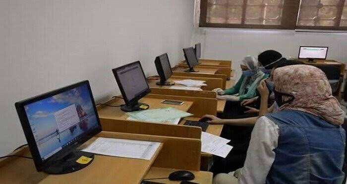 الجامعات الحكومية في مواجهة الخاصة: رفاهية اجتماعية أم تفوق أكاديمي؟