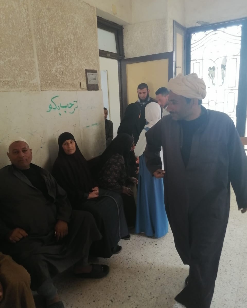 إقبال الناخبين بمركز شباب الفتح الناصرية في أسيوط