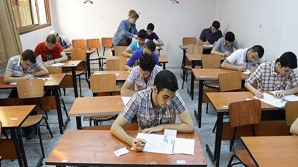 نواب يطالبون بإعادة توزيع الدرجات في امتحان الكيمياء للثانوية العامة