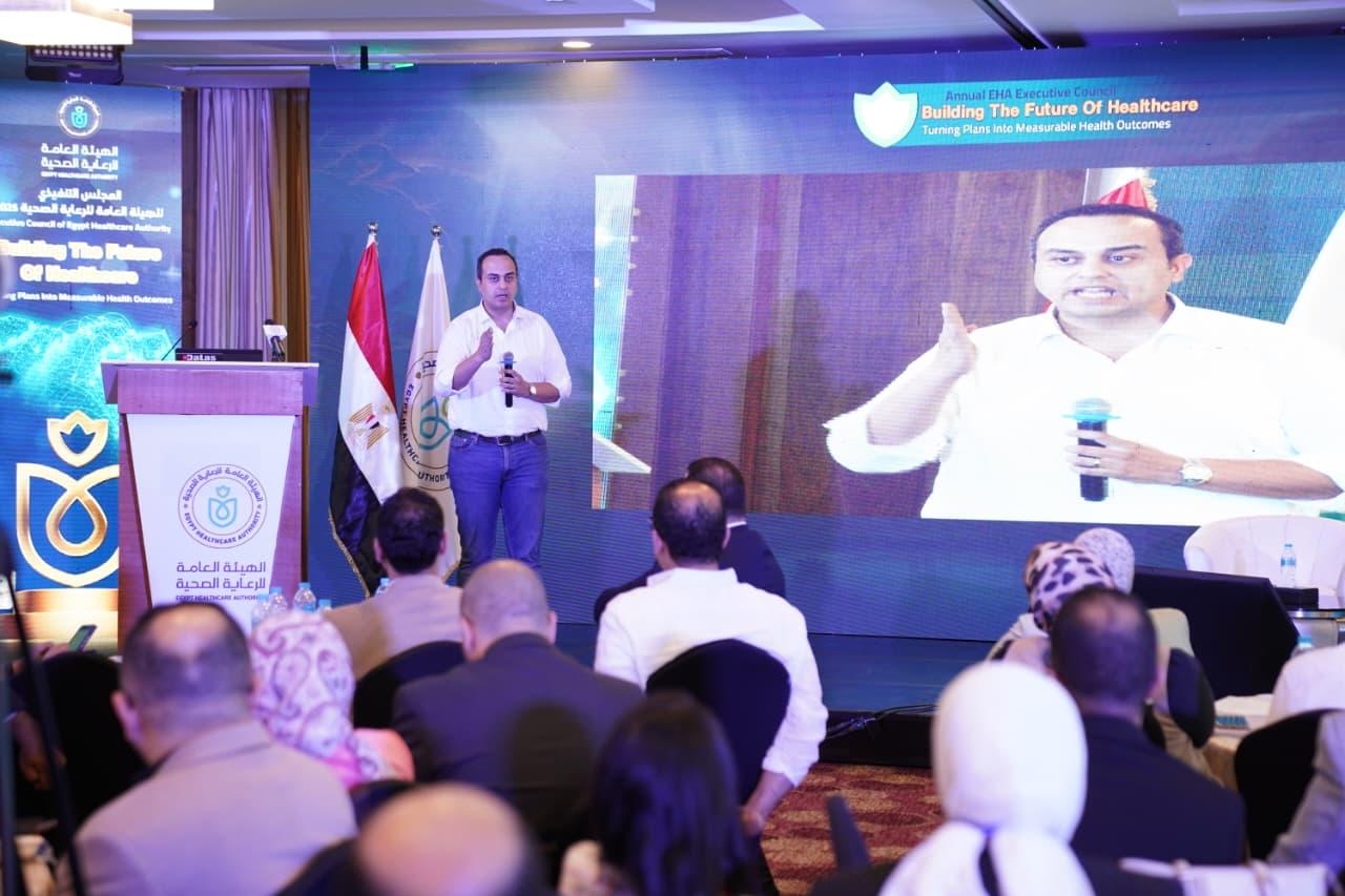 "الرعاية الصحية :  استعدادا للمرحلة الثانية من التأمين الشامل، تفعيل  شعار "نحو مستقبل صحي.. خطط تتحول إلى نتائج