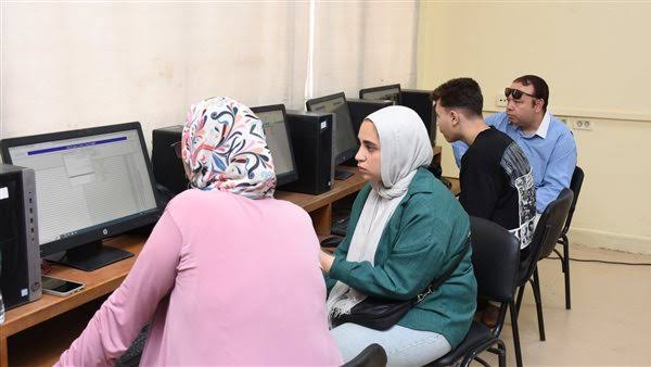 تنسيق الجامعات 2025: 95% للطب و90% للإعلام والصيدلة لطلاب الشهادات المعادلة