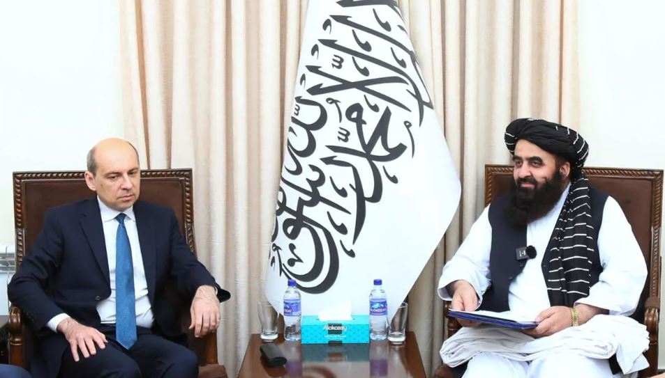 روسيا تصبح أول دولة تعترف بالإمارة الإسلامية في أفغانستان وطالبان تصف القرار بالـ"شجاع"