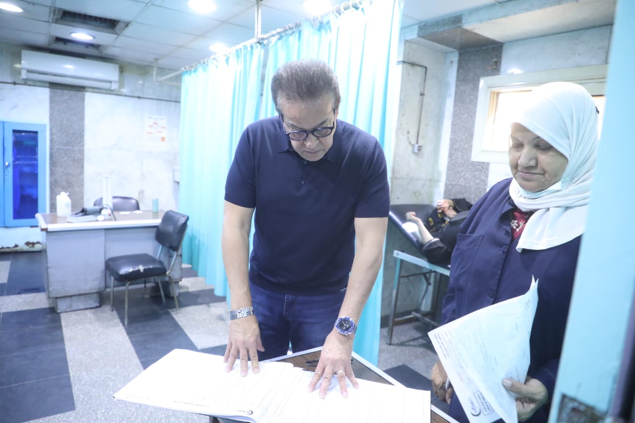 نائب رئيس مجلس الوزراء وزير الصحة يُجري جولة مفاجئة بمستشفى منشية البكري العام بمنطقة مصر الجديدة ويوجه بتسهيل متابعة ملفات المرضى